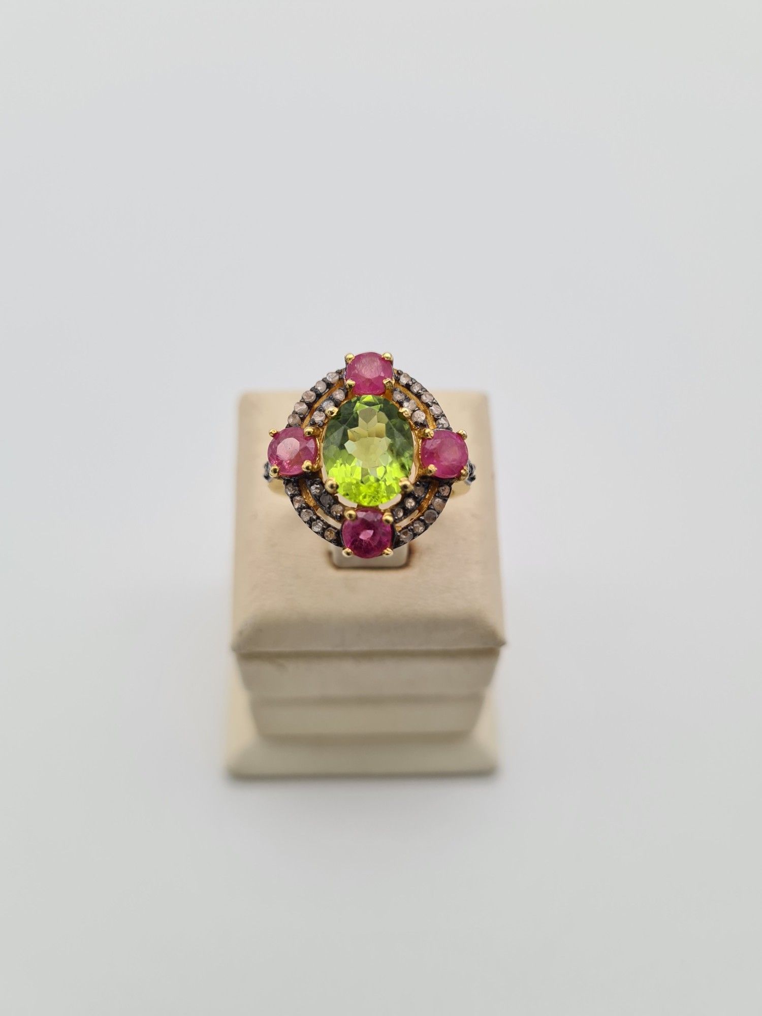Yakut Peridot Küpe 3