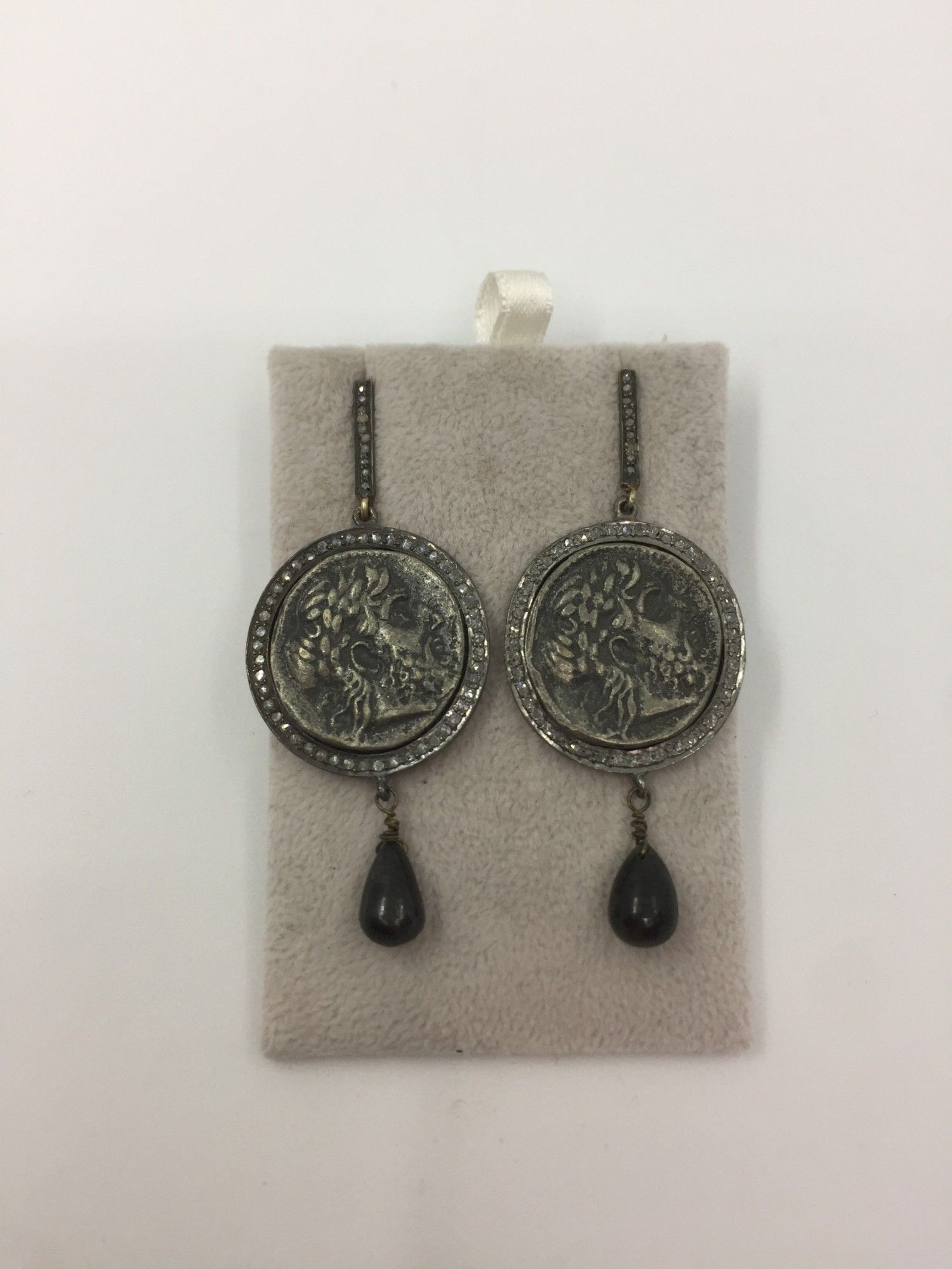 Safir Eski Para Küpe