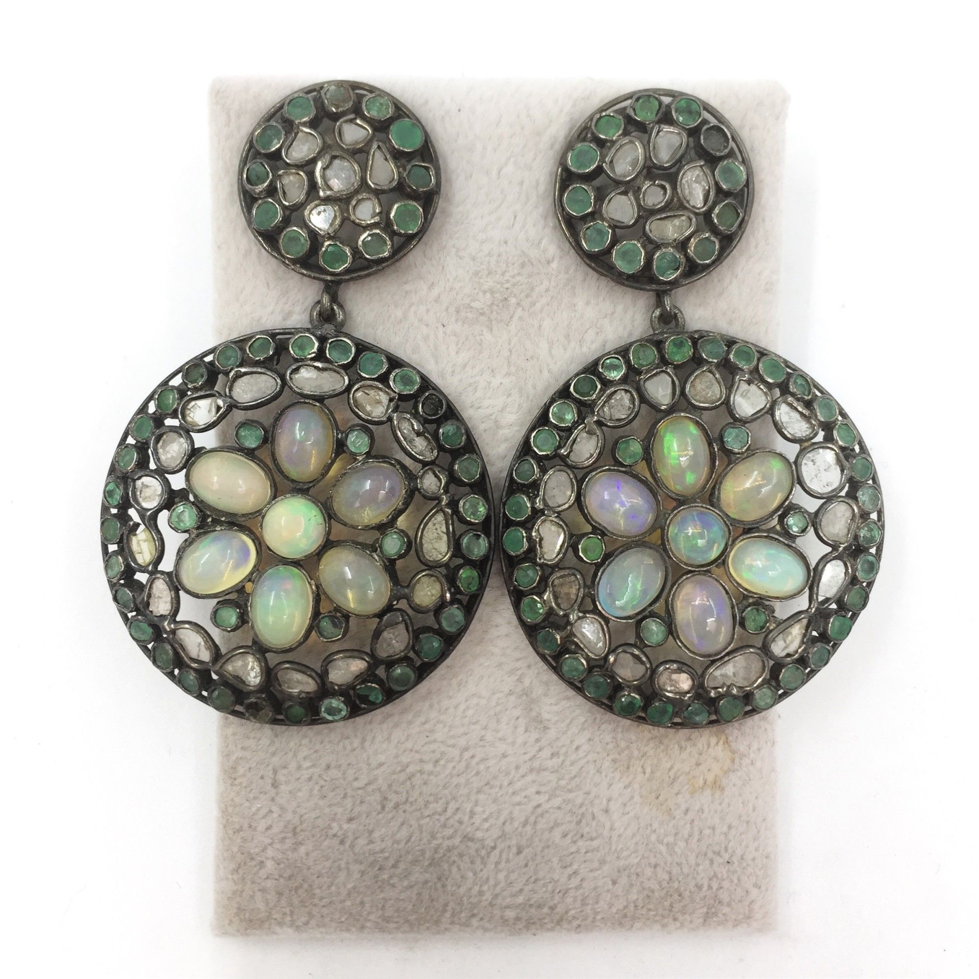 Zümrüt Opal ve İnce Kesim Elmas Küpe